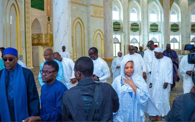 Wave équipe la grande mosquée de Tivaouane en matériel informatique de dernière génération