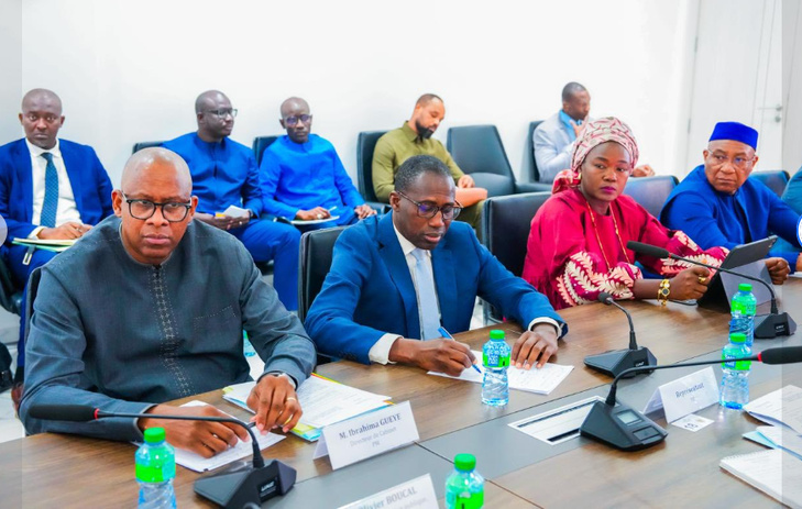 Photos / Finalisation des projets de réforme de la décentralisation et des pôles territoires : Le Premier ministre Ousmane Sonko a procédé à l'installation officielle du Comité de pilotage, ce mardi