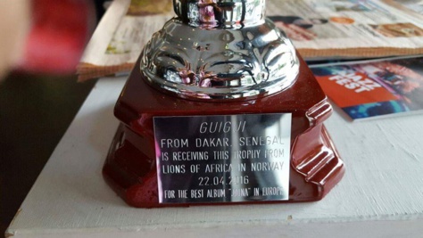 Photos-Gui-Gui toute heureuse après avoir reçu son trophée ''Lions of Africa'', à Oslo en Norvège