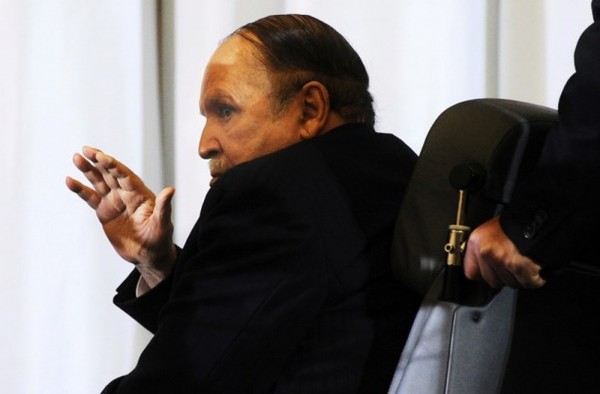 Ses capacités de mobilité et d’élocution amoindries : le président Bouteflika hospitalisé à Genève
