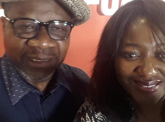 L’animatrice de la Rfm Fatim O’ rend hommage à Papa Wemba (Photo)