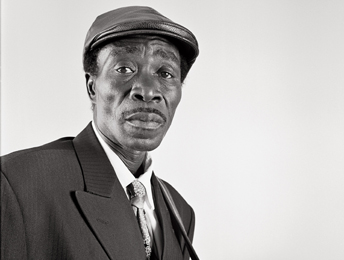 50 ans de carrière musicale: un colloque explore l'œuvre de l'artiste Souleymane Faye