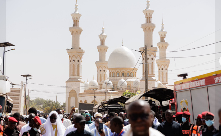 Photos / Magal de Porokhane 2026 : Me Bamba Cissé a représenté le président de la République à la Cérémonie officielle Photos / Magal de Porokhane 2026 : Me Bamba Cissé a représenté le président de la République à la Cérémonie officielle
