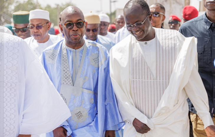 Photos / Magal de Porokhane 2026 : Me Bamba Cissé a représenté le président de la République à la Cérémonie officielle Photos / Magal de Porokhane 2026 : Me Bamba Cissé a représenté le président de la République à la Cérémonie officielle