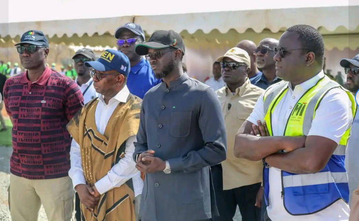 Salémata : Bassirou Diomaye Faye, a procédé à Salémata à la pose de la première pierre du Lycée Armée-Nation pour la Qualité et l’Équité (LYNAQE)