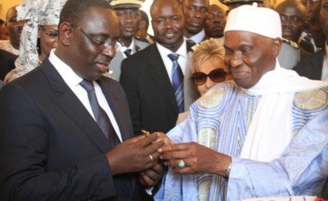 Dégel : Me Abdoulaye Wade très touché par les témoignages du Président Macky Sall