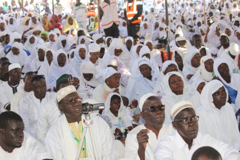 Images -136ème Appel des Layènes : Abdoulaye Daouda Diallo sollicite des prières pour un Sénégal heureux et prospère