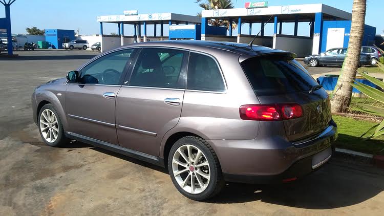 FIAT CROMA venant à vendre