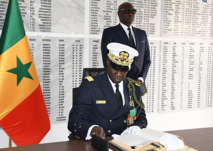 Le Vice-Amiral d’escadre Oumar Wade, officiellement installé dans ses fonctions de Chef d’état-major général des Armées (CEMGA)