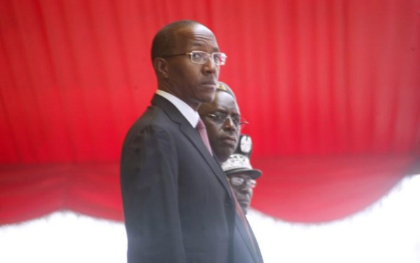 Prétention présidentielle : Quand les tenants du pouvoir "disqualifient" Abdoul Mbaye à cause de sa binationalité