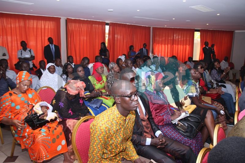 Images-Lancement du parti de Abdoul Mbaye "Act" : Notre parti sera différent des autres où il y a des politiciens professionnels" 