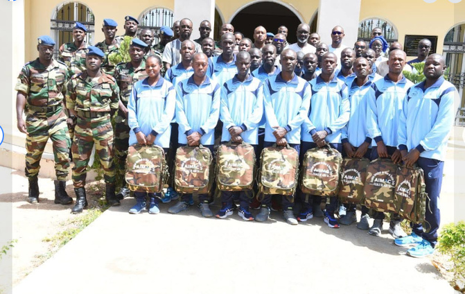 Dix-neuf stagiaires pompiers, dont trois femmes, ont bouclé avec succès, la première phase de leur formation Dix-neuf stagiaires pompiers, dont trois femmes, ont bouclé avec succès, la première phase de leur formation