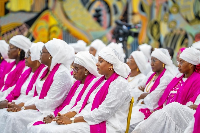 8 mars : Le Chef de l’État rend hommage aux femmes de la Présidence