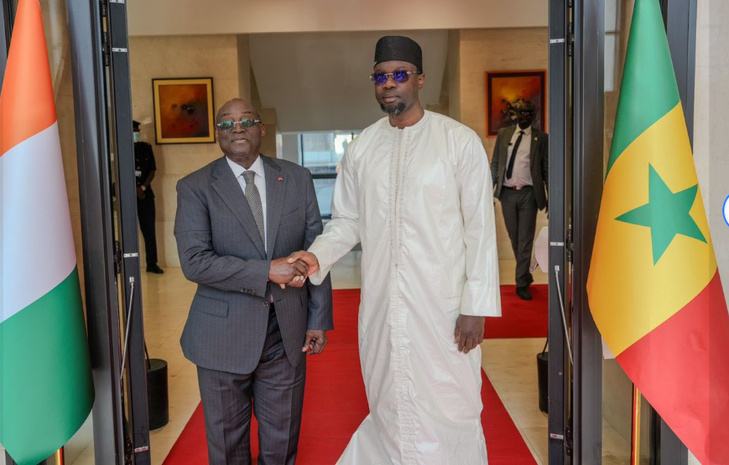 Photos : le Vice-Président de la République de Côte d’Ivoire, M. Tiémoko Meyliet KONÉ a rendu une visite de courtoisie au Premier ministre Ousmane SONKO