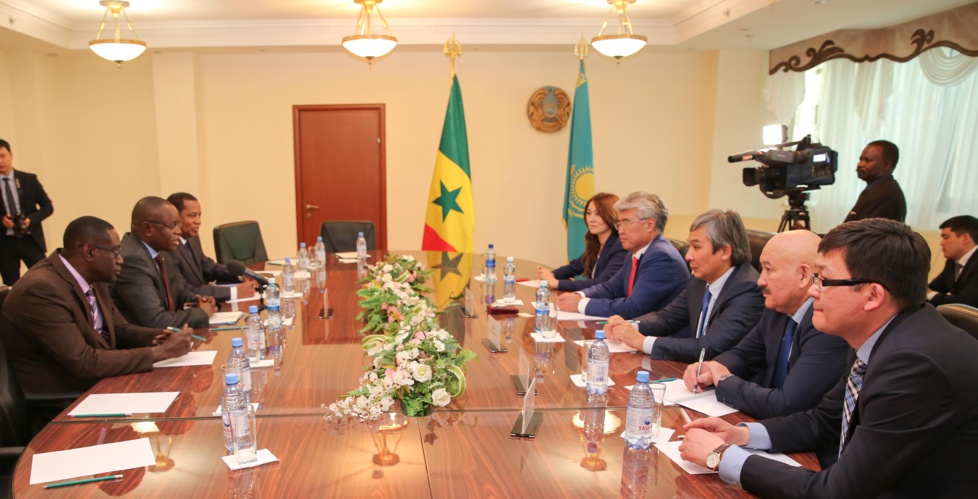 Les images de l'arrivée du Président Macky Sall et du ministre des Sports au Kazakhstan