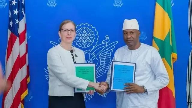 Sénégal - États-Unis : Un accord sanitaire de 135 millions de dollars signé à Dakar