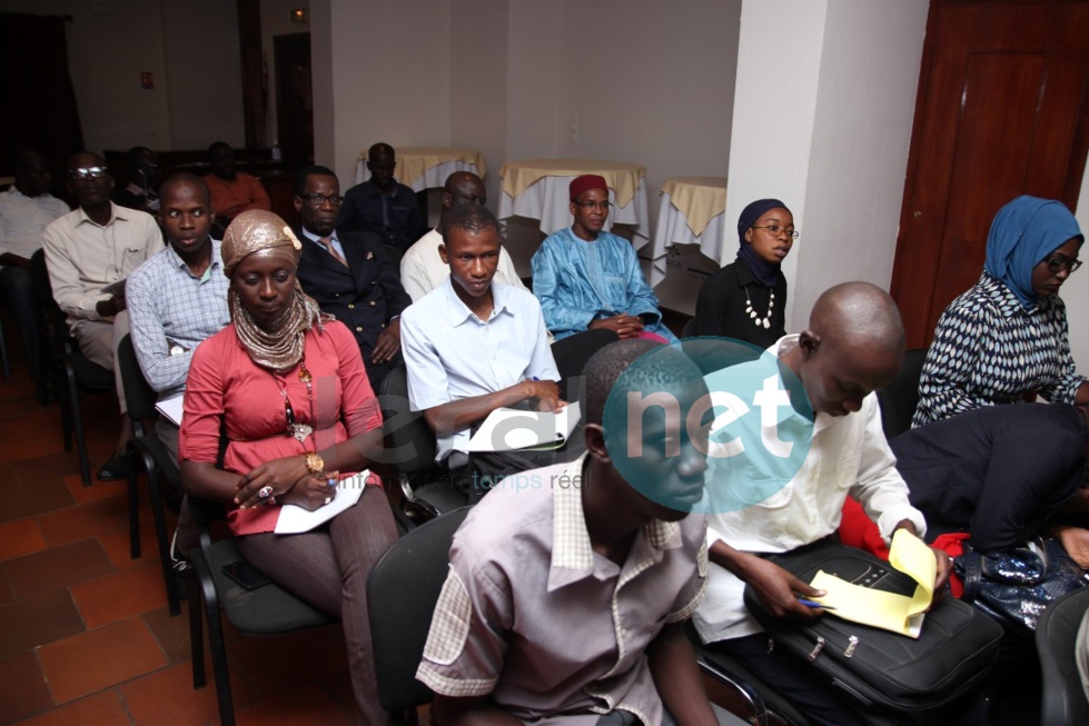 Revivez en images la conférence de presse de Me El Hadj Diouf