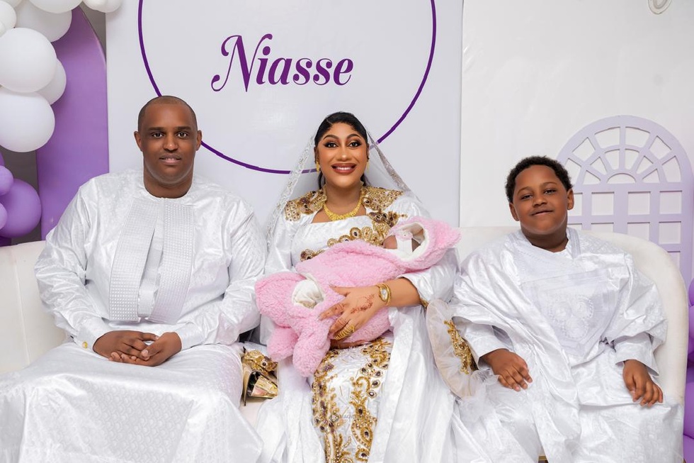 Cheikh Niass, PDG de Walf, honoré : un sage devenu père lors d’un baptême empreint d’émotion Cheikh Niass, PDG de Walf, honoré : un sage devenu père lors d’un baptême empreint d’émotion