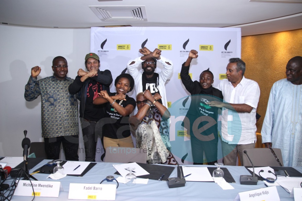 En images la conférence de presse de "Y en a marre" avec Angélique Kidjo et Amnesty international