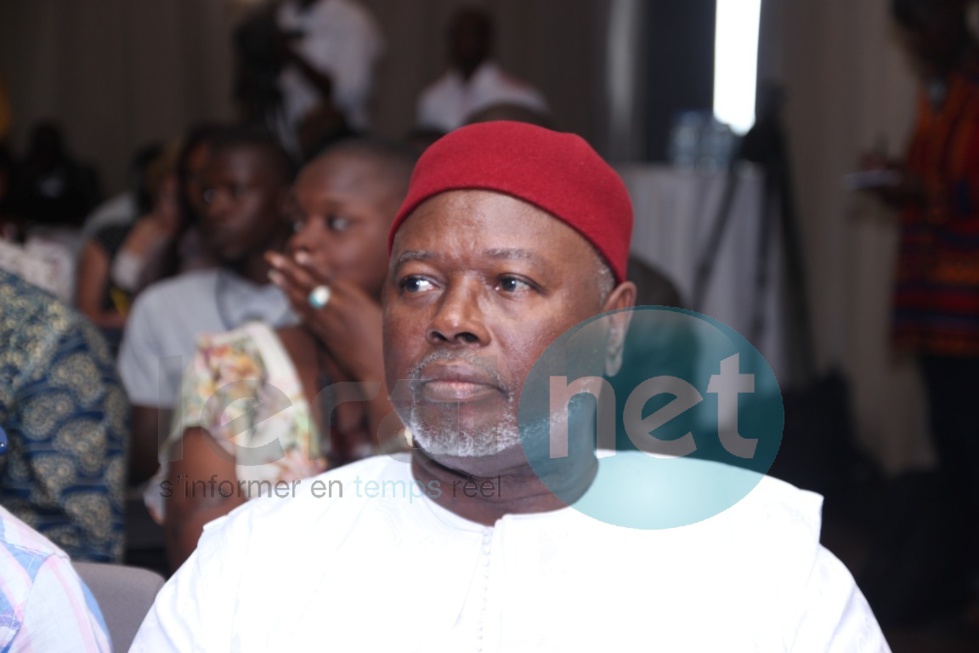 En images la conférence de presse de "Y en a marre" avec Angélique Kidjo et Amnesty international