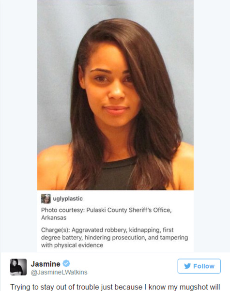 Grâce à son sublime "mugshot", cette délinquante fait sensation sur la toile