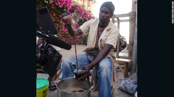 "Parts Unknown" sur Cnn : Quand Anthony Bourdain tombe sous le charme du Sénégal