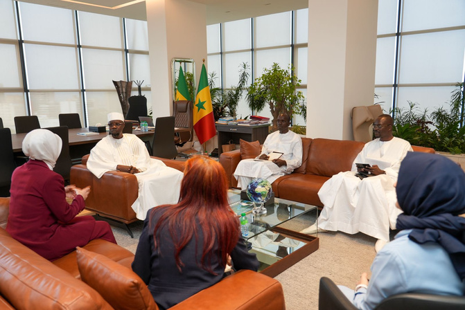 Coopération Sénégal–Türkiye : Ousmane Sonko échange avec la ministre turque de la Famille à Dakar Coopération Sénégal–Türkiye : Ousmane Sonko échange avec la ministre turque de la Famille à Dakar