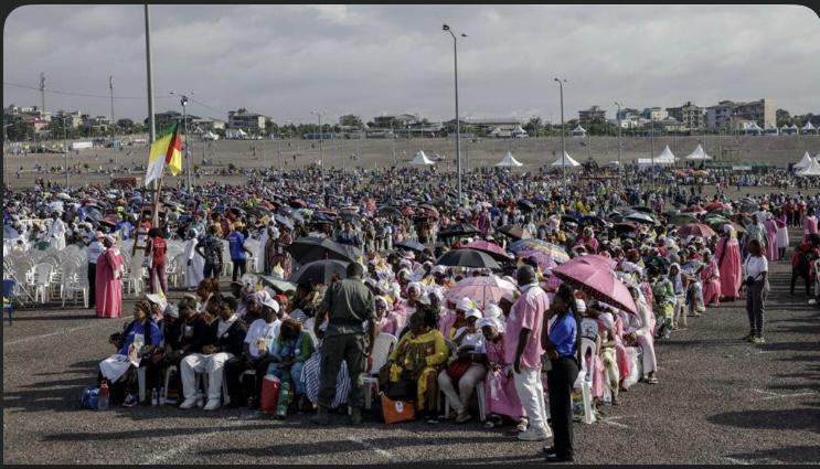 Cameroun : marée humaine pour la messe du pape Léon XIV à Douala