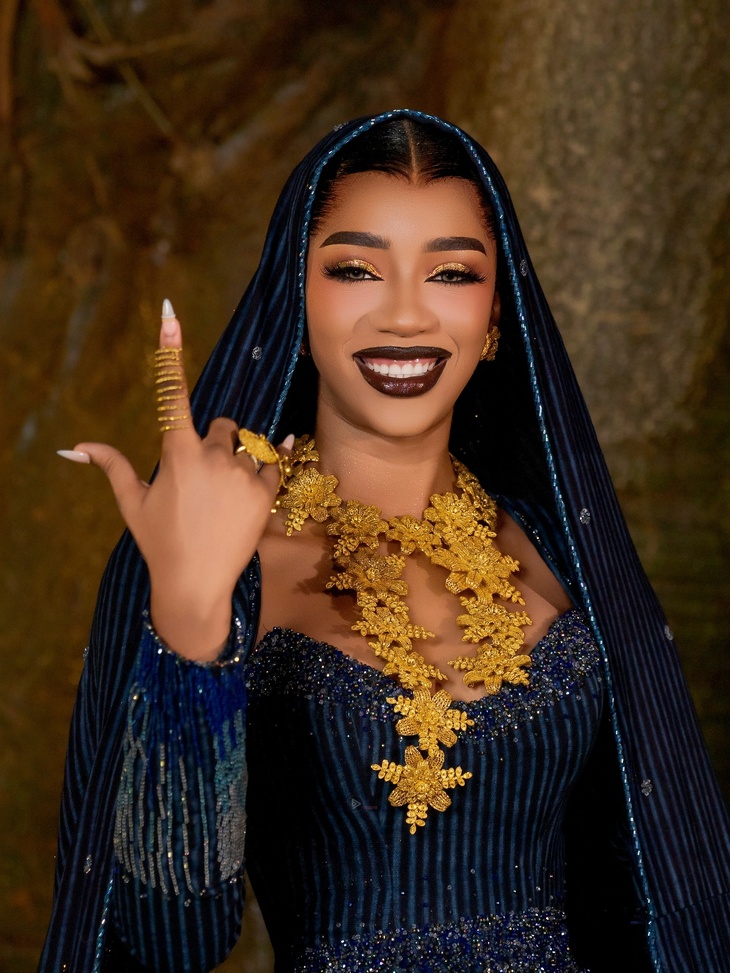 Henné Time : Kiné Ndiaye Rose éblouit dans une robe somptueuse