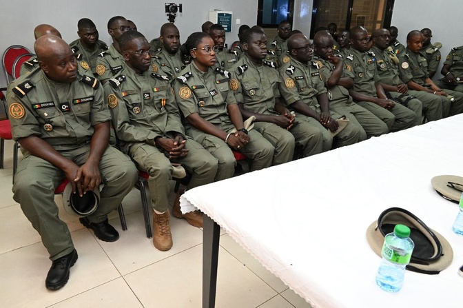 Tournée du Directeur général des Douanes : à Kidira, cap sur la coopération et la performance Tournée du Directeur général des Douanes : à Kidira, cap sur la coopération et la performance