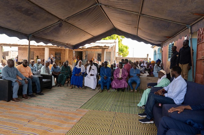 Bassirou Diomaye Faye en visite de condoléances à Médina Yoro Foulah après le décès du maire