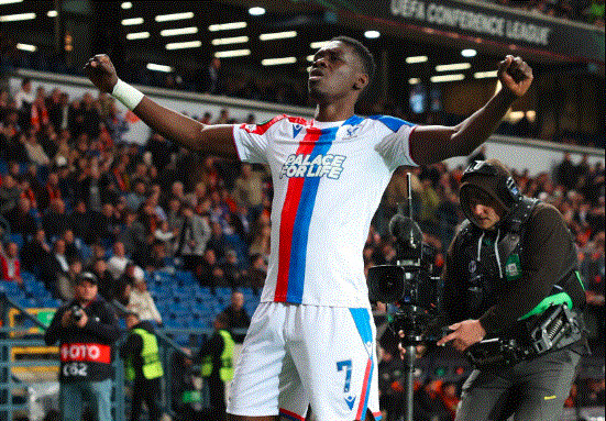 Crystal Palace : Ismaïla Sarr entre dans l’histoire de la Ligue Conférence