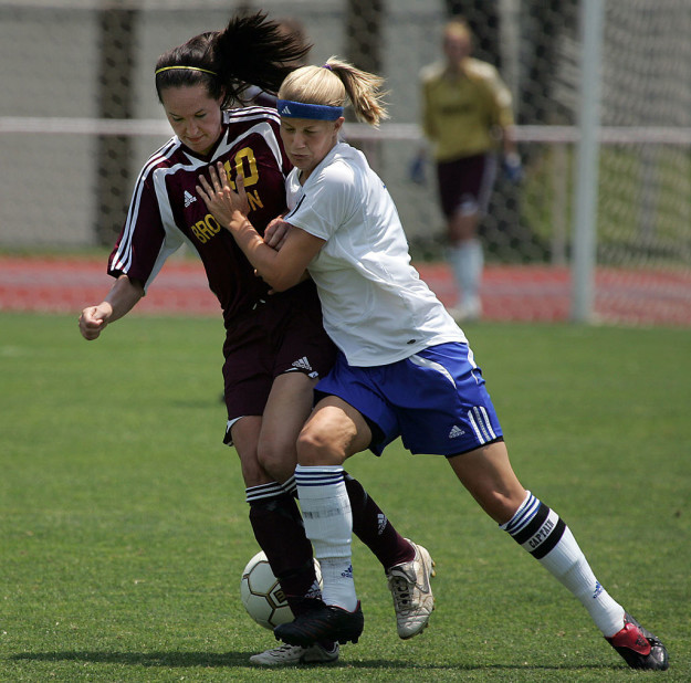 19 preuves que les femmes ne savent pas jouer au foot