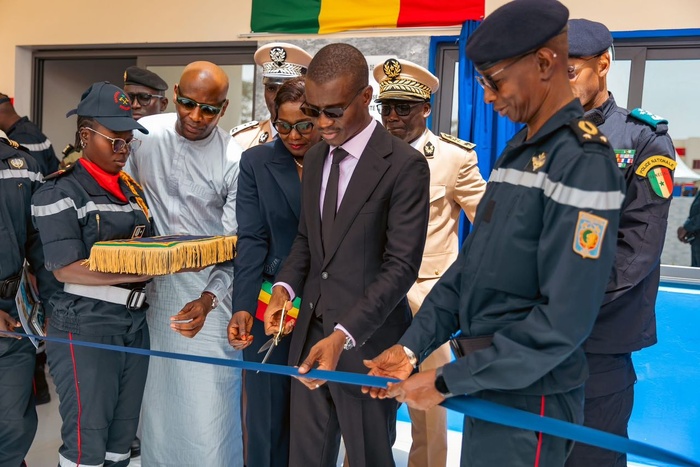 Ndiaganiao : le ministre de l’Intérieur inaugure une nouvelle caserne des sapeurs-pompiers
