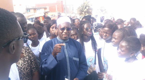 Rencontre avec le Meer de Pikine : Abdou Karim Sall demande aux enseignants de lâcher du lest Rencontre avec le Meer de Pikine : Abdou Karim Sall demande aux enseignants de lâcher du lest