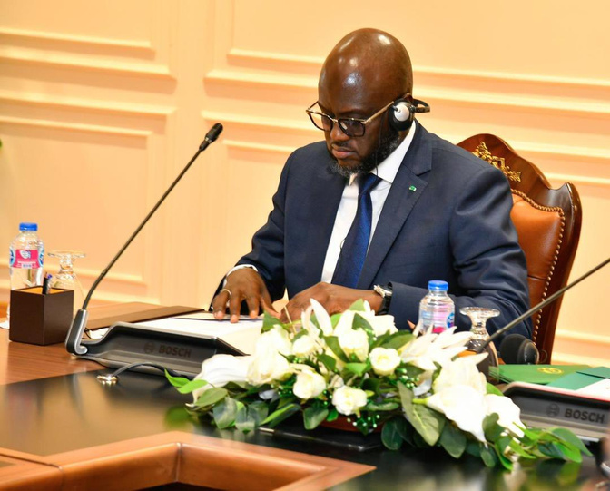 Crise politique : pourquoi El Malick Ndiaye a écourté son séjour en Égypte