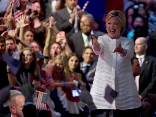 Hillary Clinton remporte la dernière primaire démocrate à Washington