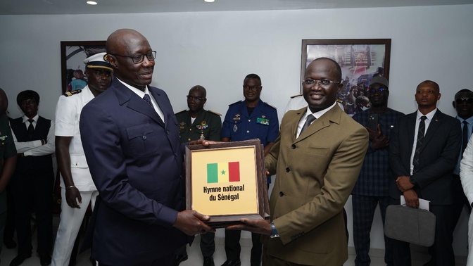 Défense nationale : Yankhoba Diémé prend les rênes du ministère des Forces armées