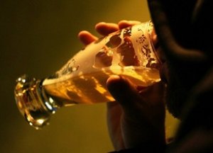Aveu extraordinaire : « Je bois de l’alcool pendant le Ramadan, mais je regrette »