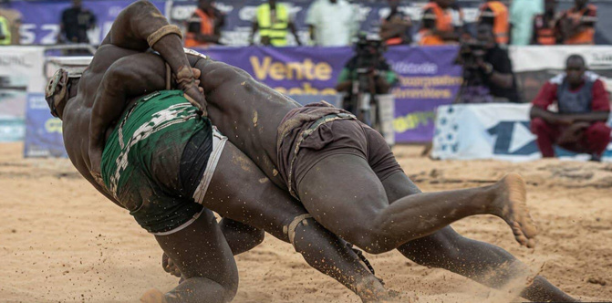 Reug Reug domine Boy Niang 2 et signe un retour fracassant dans l’arène
