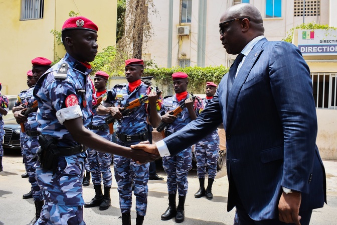 Police nationale : Mouhamadou Makhtar Cissé entame une tournée de prise de contact dans les services opérationnels