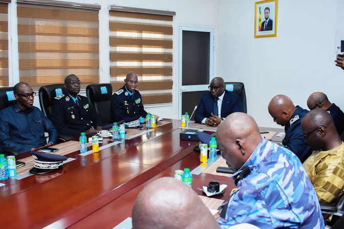 Police nationale : Mouhamadou Makhtar Cissé entame une tournée de prise de contact dans les services opérationnels