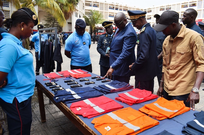 Visite du Ministre de l’Intérieur à la Brigade nationale des Sapeurs-pompiers : un hommage appuyé au courage des soldats du feu
