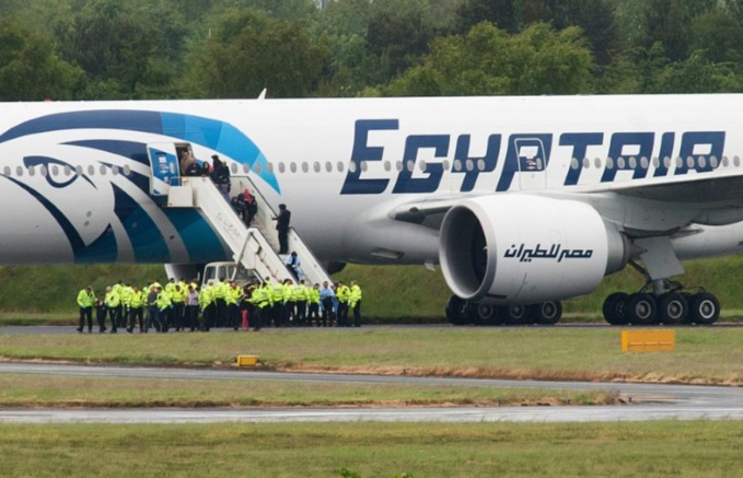 Crash d'EgyptAir : la seconde boîte noire repêchée