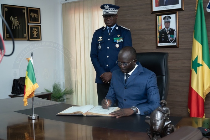 Gendarmerie nationale : Yankhoba Diémé promet un accompagnement renforcé pour accélérer la montée en puissance Gendarmerie nationale : Yankhoba Diémé promet un accompagnement renforcé pour accélérer la montée en puissance