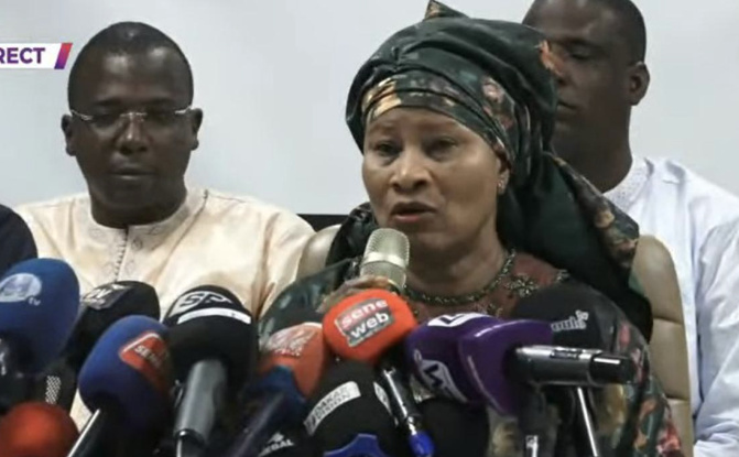 Révision constitutionnelle : Aïssata Tall Sall dénonce un projet visant à « placer le Président sous le contrôle de la majorité »