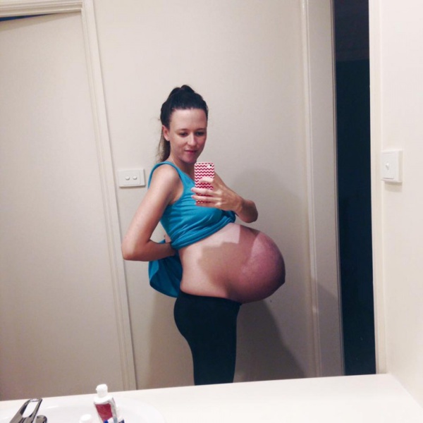 Choc : une mère retrouve sa photo d’elle enceinte sur un site porno !