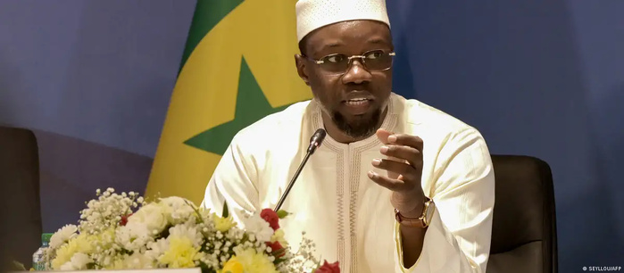 « C'est du bluff » : Ousmane Sonko tacle le projet de référendum