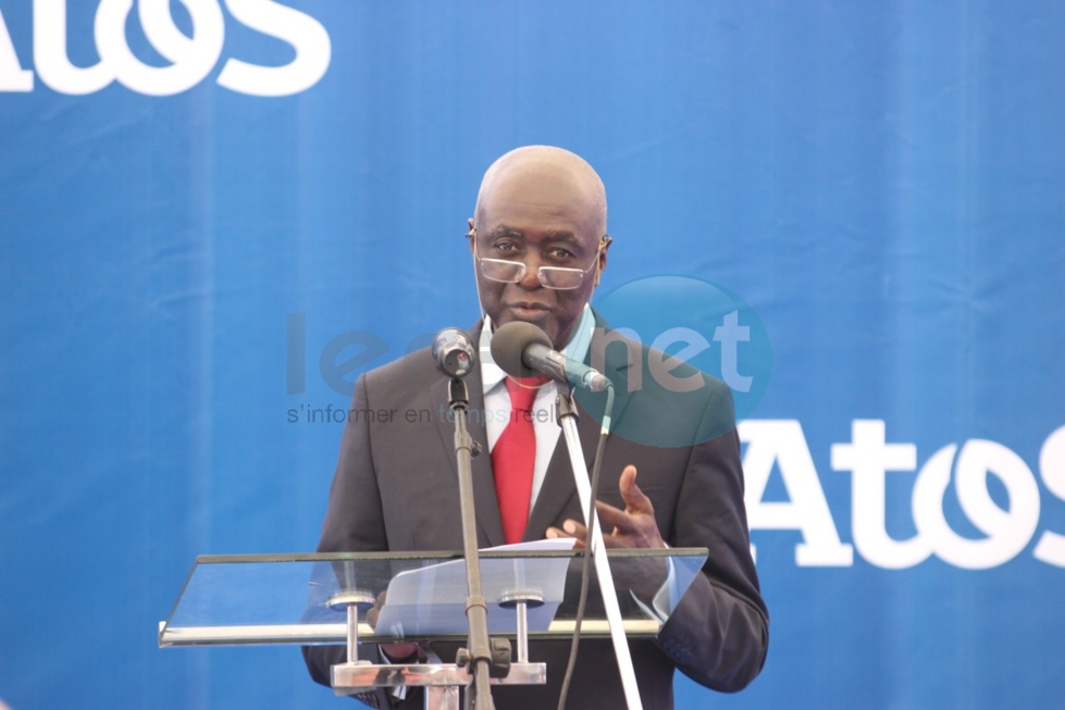 En images, l'inauguration du Centre Numérique de Services Atos pour l’Afrique de l’Ouest par le président de la République