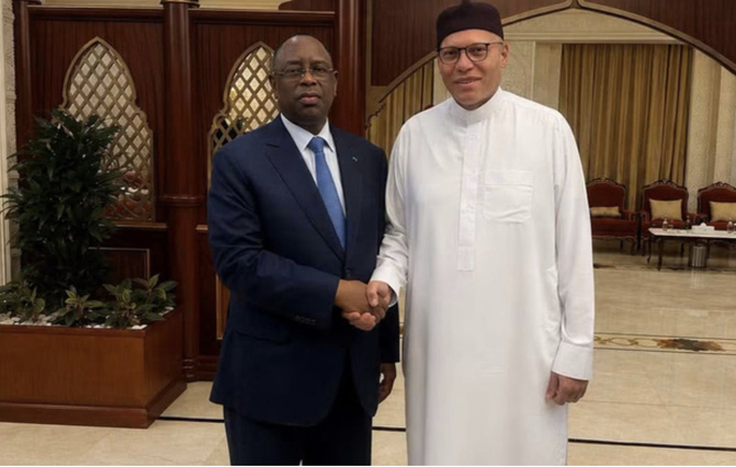 Doha : Macky Sall rend hommage à Cheikh Hamad ben Khalifa Al Thani après son décès
